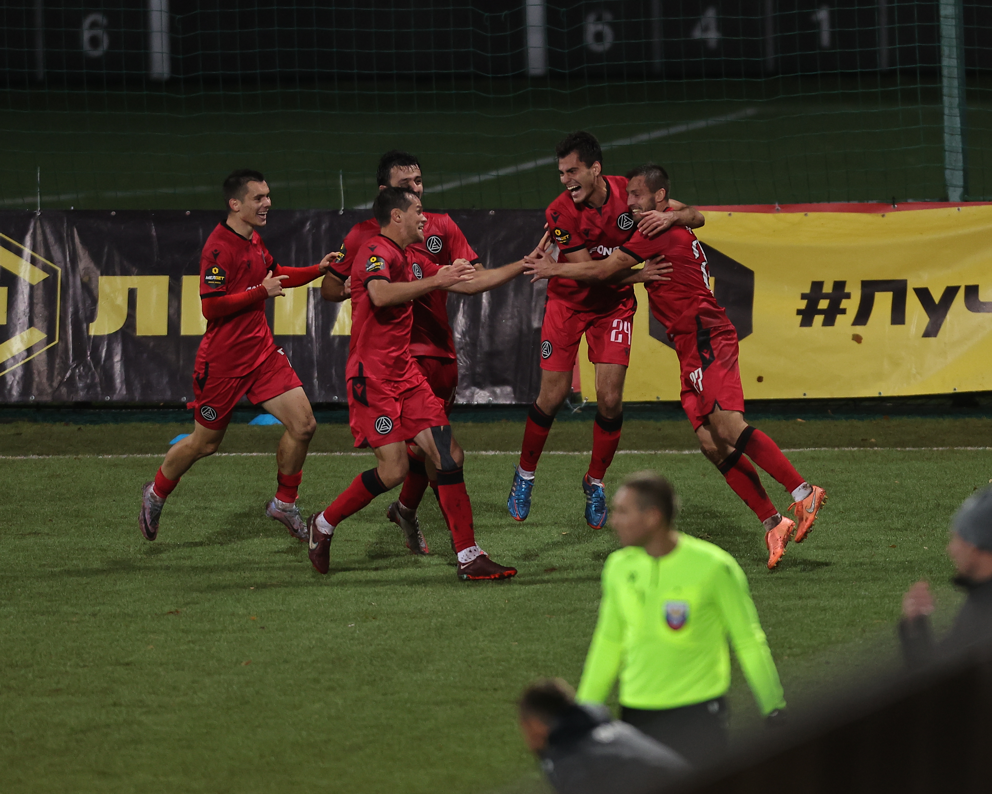 «Кубань» обыграла «Торпедо», «Акрон» вырвал победу у «Родины» на последних минутах матча. Итоги 14-го тура