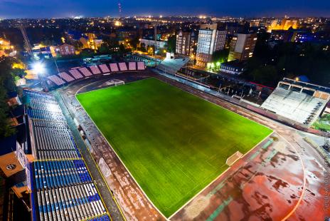 Стадион: Томь