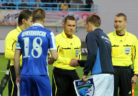 http://1fnl.ru/upload/image/06112011_referee.jpg
